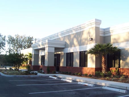 Building at 8270 Woodland Center Blvd in Tampa 1