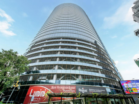 建筑位于Bangkok30th Floor, Chartered Square Building, 152 North Sathorn Road Silom, Bangrak 1