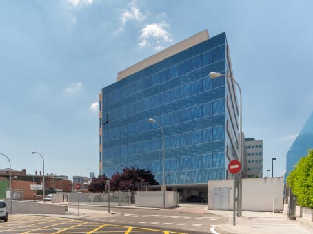 Building at Camino Fuente de la Mora, 9, 1st Floor in Madrid 1