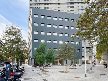建筑位于BarcelonaAvenida Diagonal 131 1
