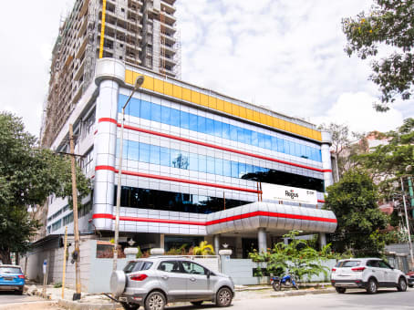 建筑位于BangaloreKrishna Rajendra Road, 1st and 2nd Floor, Supreme Overseas Exports Building, 7th Block, Jayanagar 1