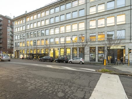 Building at Via Giorgio Washington 70, Quartiere Washington in Milan 1