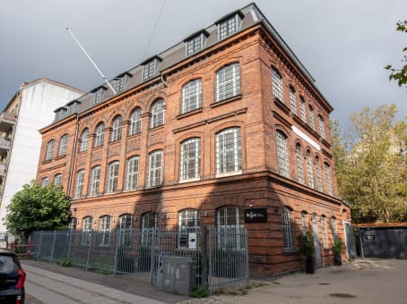 建筑位于CopenhagenFuglevangsvej 11-13 1