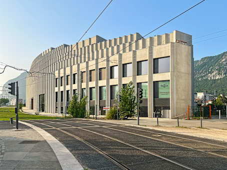 建筑位于Grenoble96-100 Rue Felix Esclangon 1