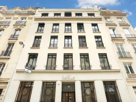 建筑位于Paris18 Rue Pasquier 1