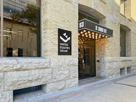 建筑位于Winnipeg93 Lombard Ave, Suite 210 1