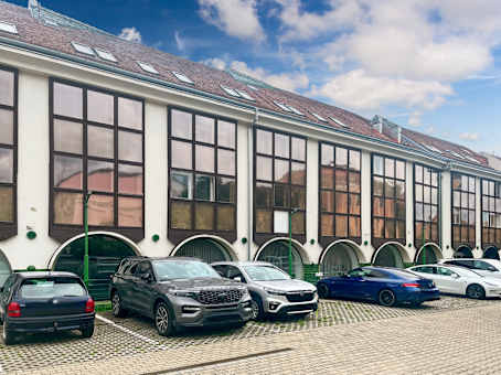建筑位于PécsRákóczi út 17, 3rd and 4th Floor 1