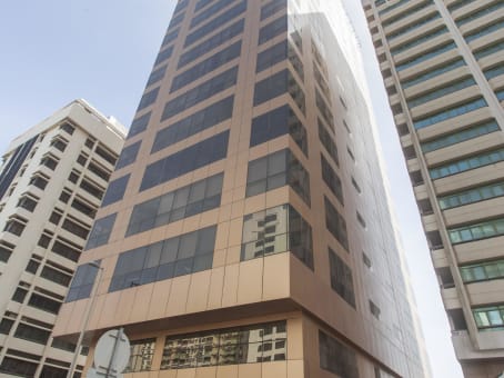 建筑位于Abu DhabiAirport Road, Rashid Al Maktoum Street 2, Al Odaid Office Tower, 10th, 11th & 12th Floor 1