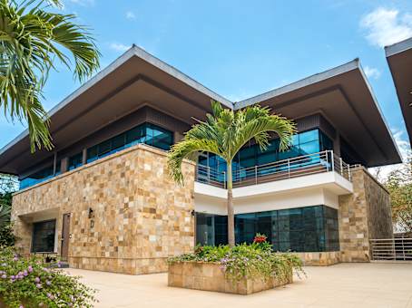 建筑位于Dar es SalaamcMsasani Peninsula, 429 Mahando Street 1