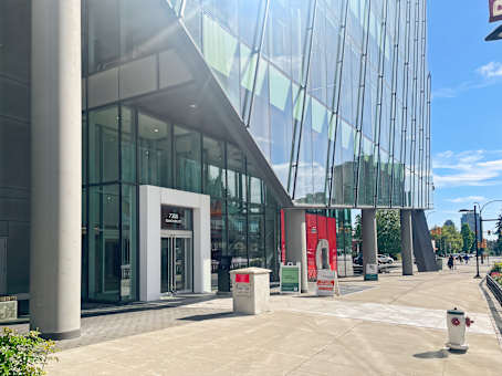 建筑位于Burnaby7300 Edmonds St, #800 1