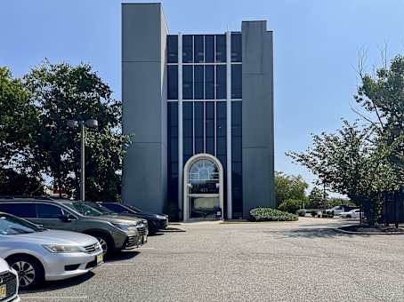 建筑位于Hasbrouck Heights411 State Route 17, Suite 500 1