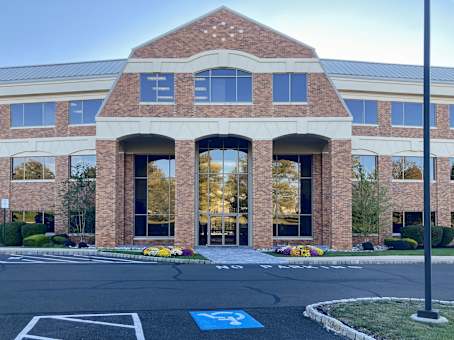 建筑位于Doylestown2003 S Easton Rd, Suite 308 1