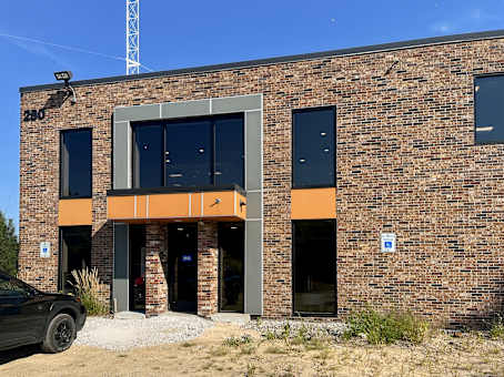 建筑位于Grand Rapids280 Ann St NW, Suite 200 1