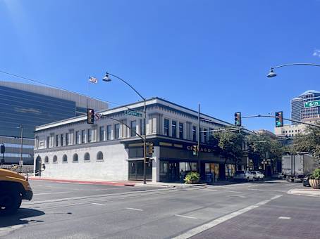 建筑位于Tucson130 E Congress St. 1