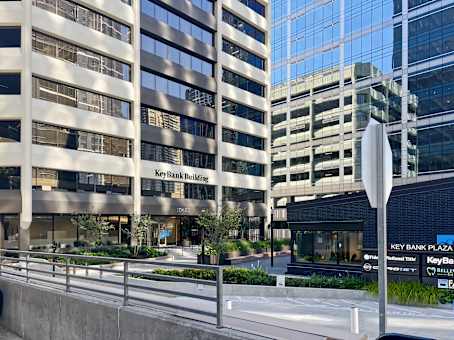 建筑位于贝尔维尤10655 NE 4th St, Suite 630 (6th Floor) 1